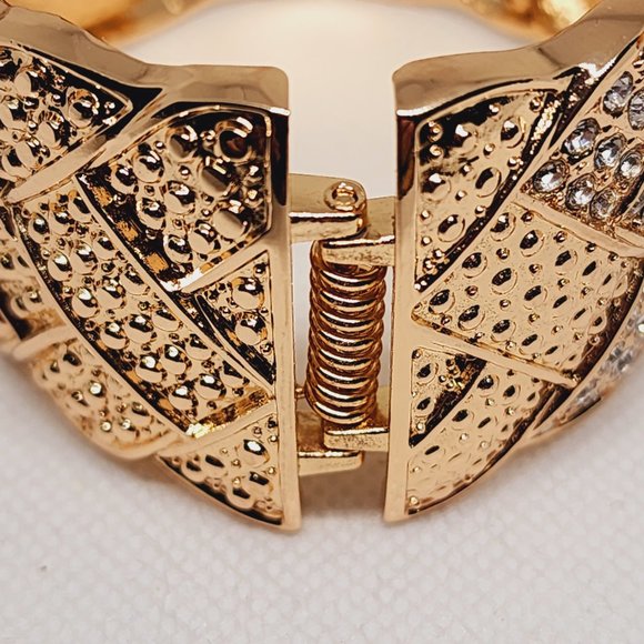 Austrian Crystal hinged bangle bracelet in goldtone over brass - Picture 2 of 6